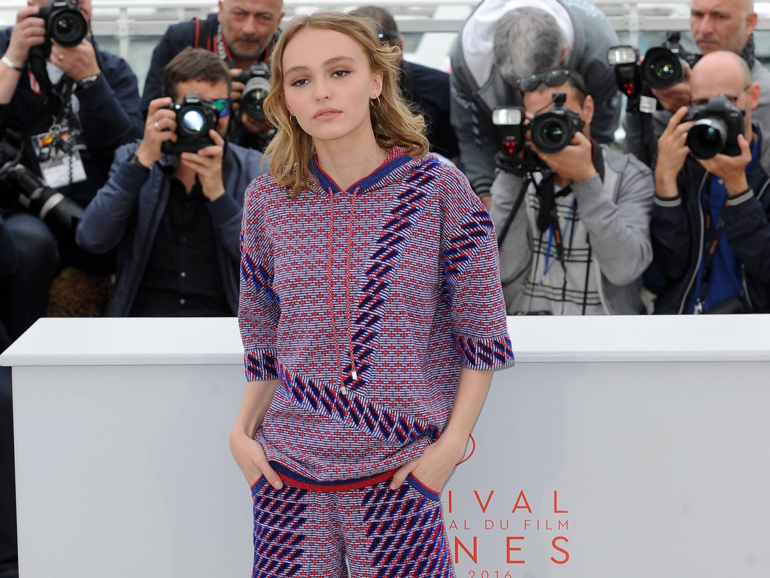 Lily-Rose Depp profite du Festival de Cannes pour évoquer son plaisir à se perdre dans un rôle