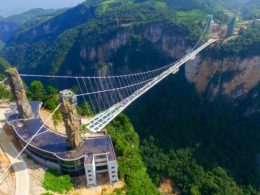 430 m, c’est la longueur du plus long pont en verre du monde
