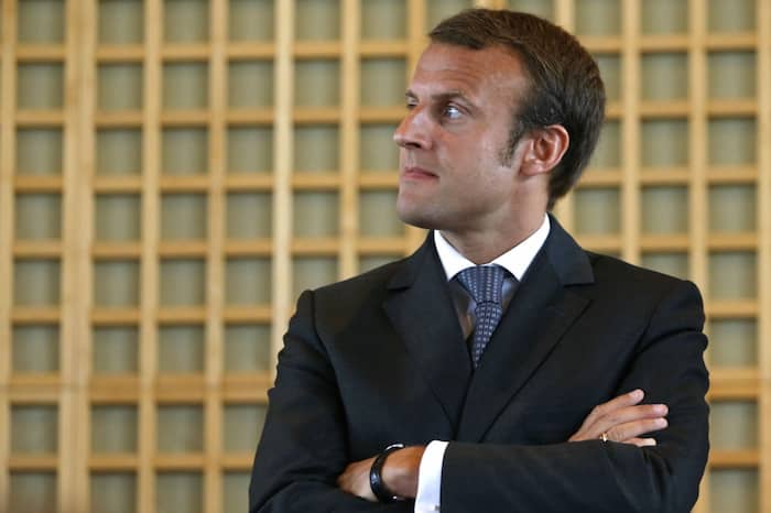 À gauche, Emmanuel Macron arrive en tête des sondages en vue des présidentielles